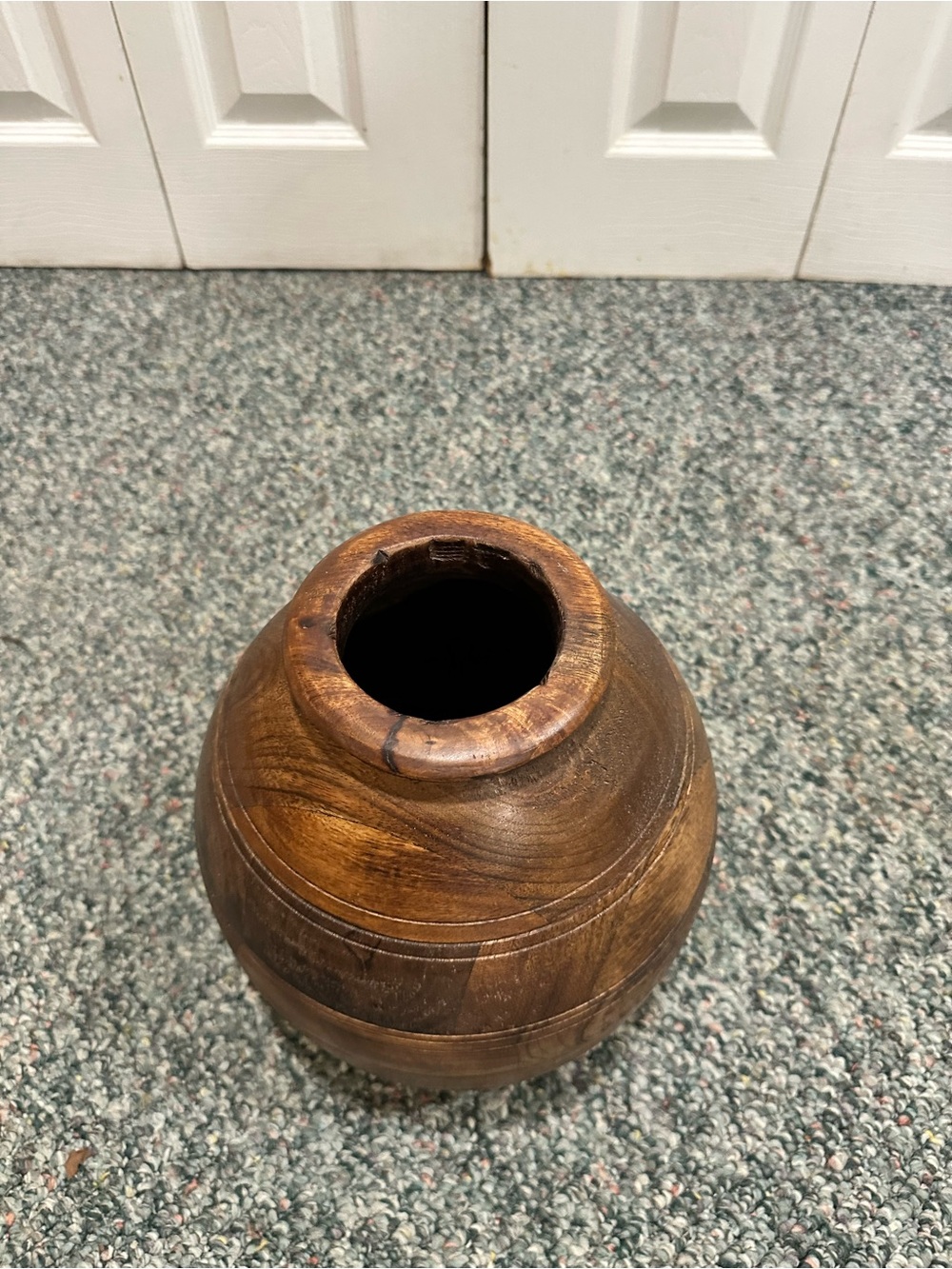 Aged Wood Vase - Picture 4 of 5